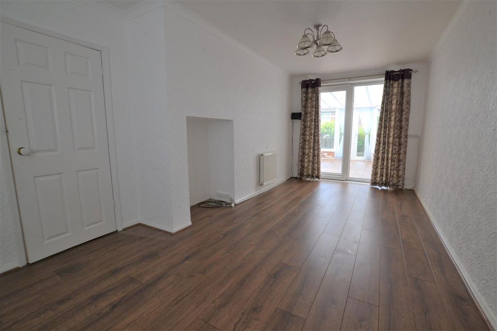 Property photo 2 of 10 11 Wood 1.Jpg