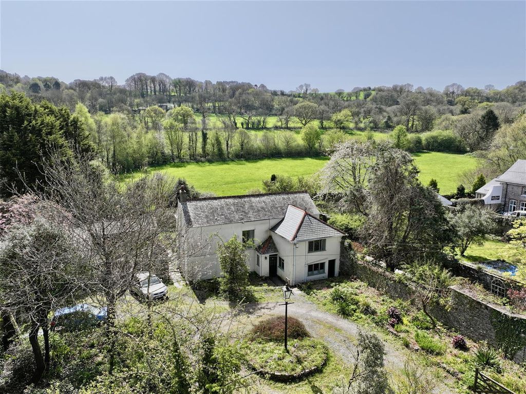 Property photo 1 of 39 Brook Cottage