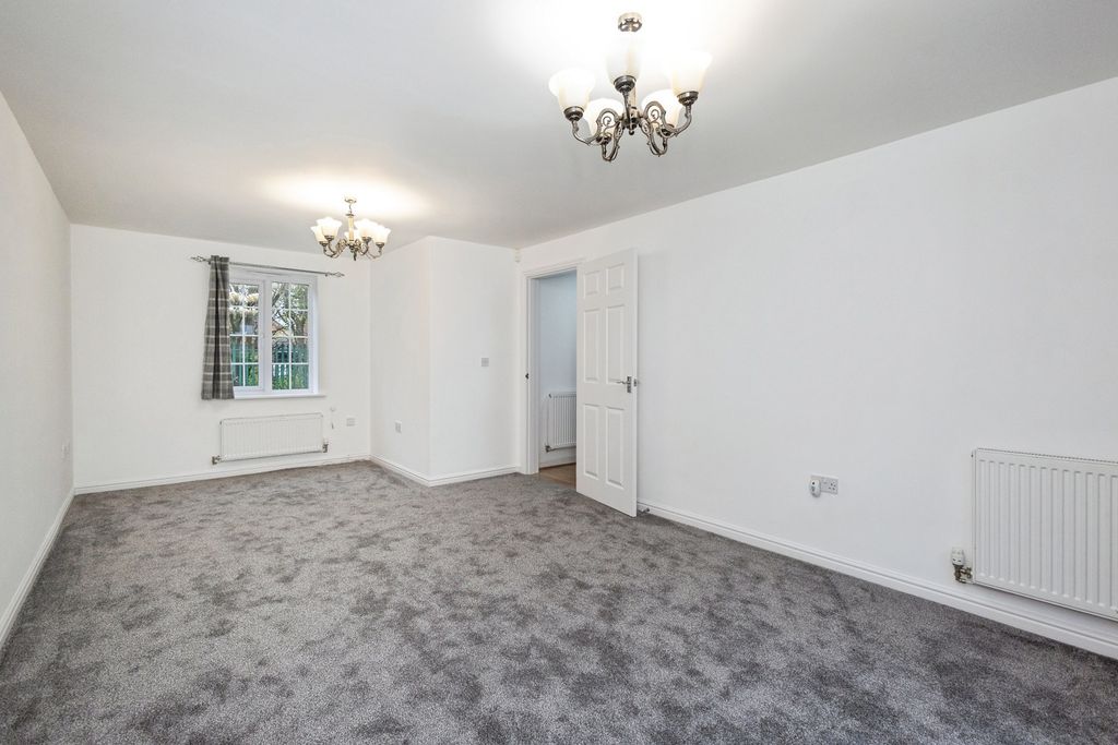 Property photo 2 of 23 Pbox-Img.Jpg