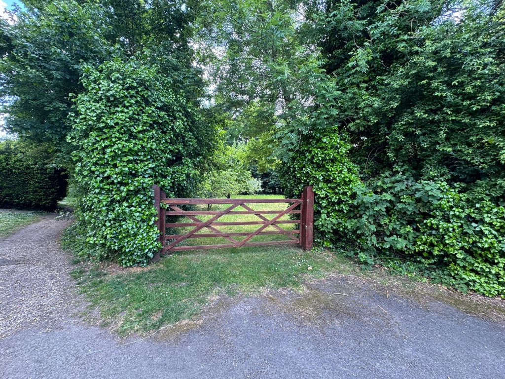 Property photo 2 of 4 Photo 1