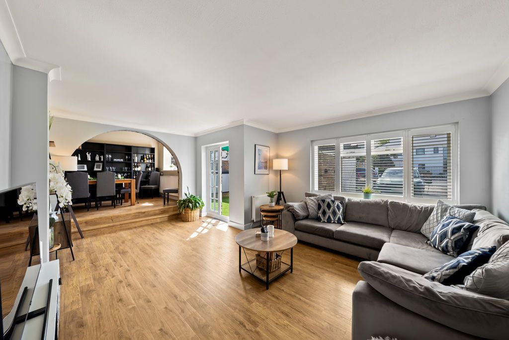 Property photo 3 of 30 Photo 3