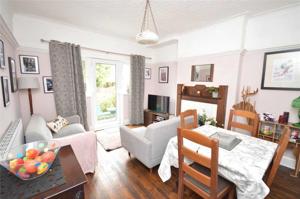 Property photo 3 of 16 Picture No. 10