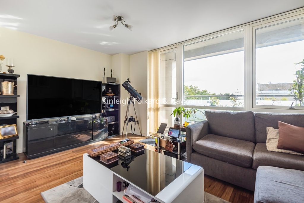 Property photo 2 of 7 E0Da6E53-c29F-4Fc7-B