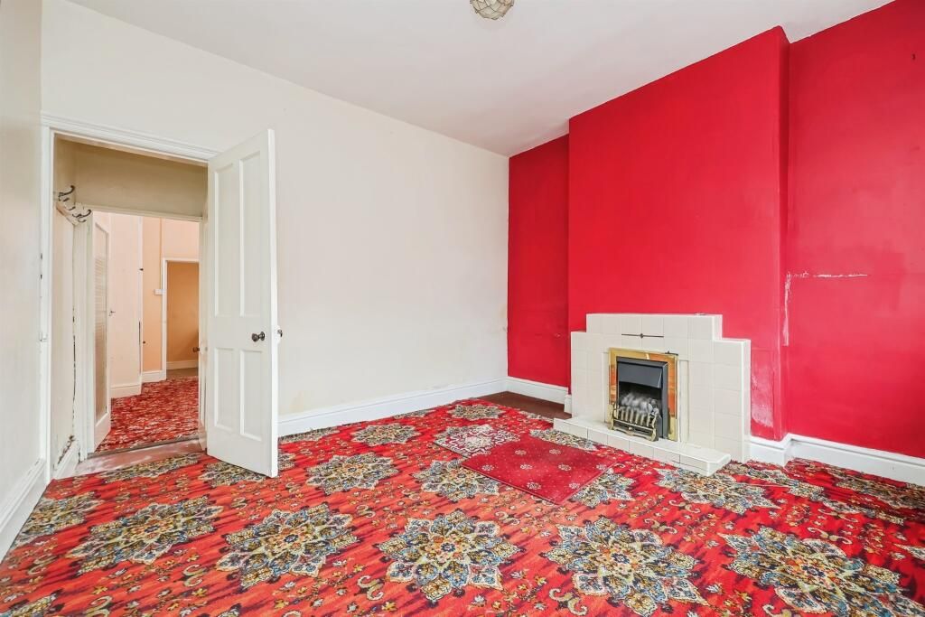 Property photo 3 of 18