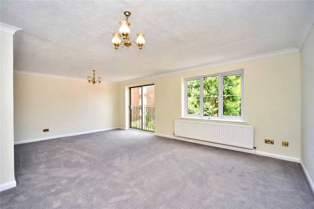 Property photo 2 of 12 Picture No. 02