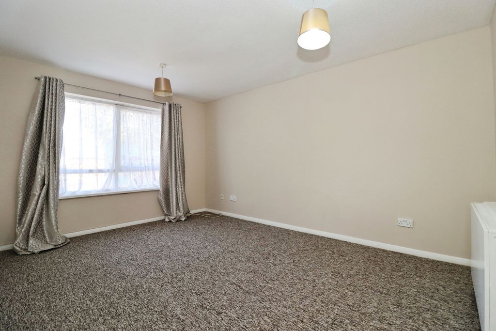 Property photo 3 of 13 Pbox-Img.Jpg