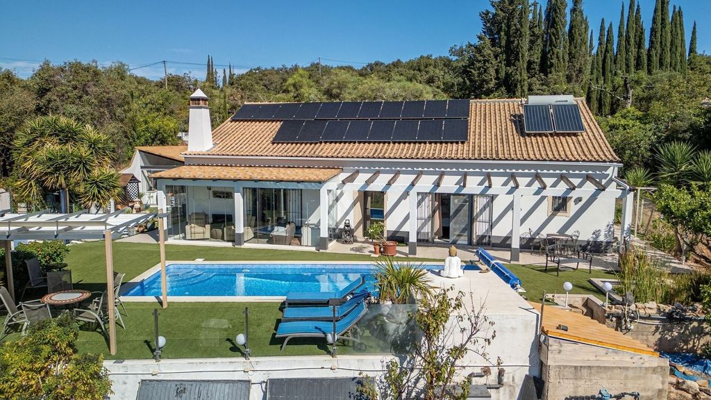 Property photo 1 of 32 Elevated Living • Panoramic Countryside Views • Sea Glimpses • Exceptional Entertaining • A Wonderfully Welcoming International Community