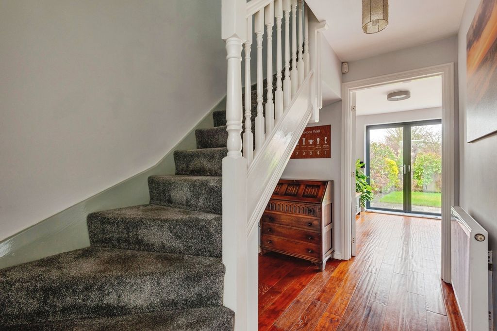 Property photo 2 of 20 Pbox-Img.Jpg