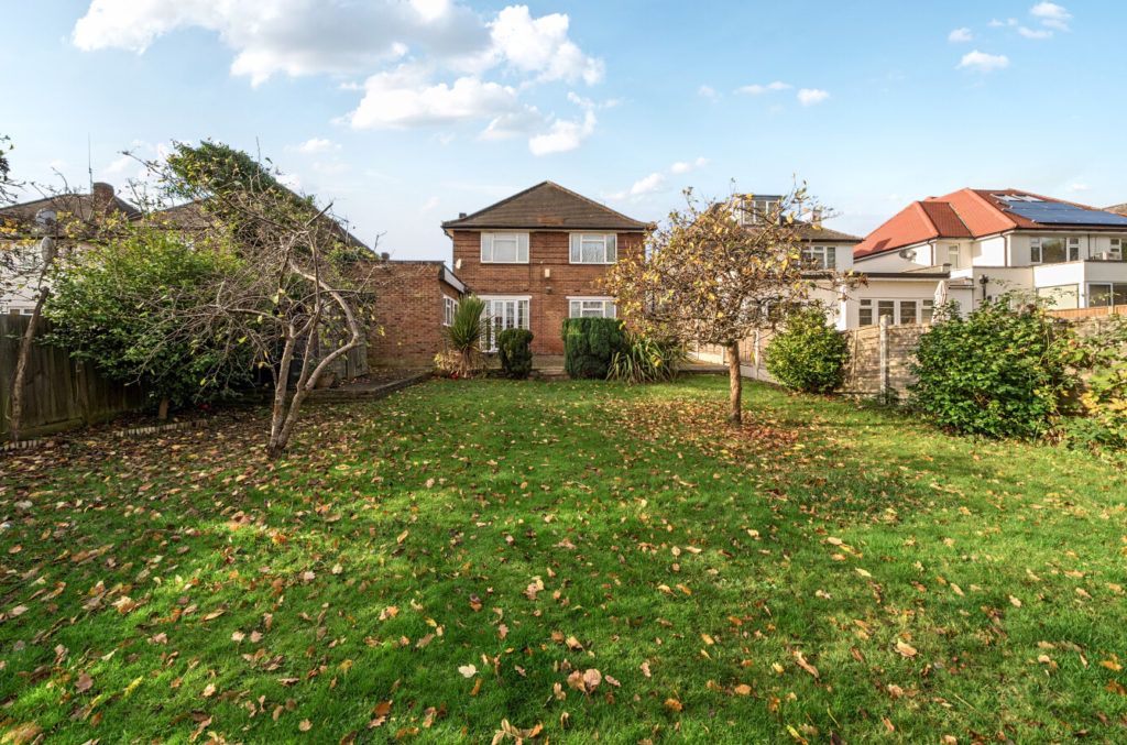 Property photo 2 of 18