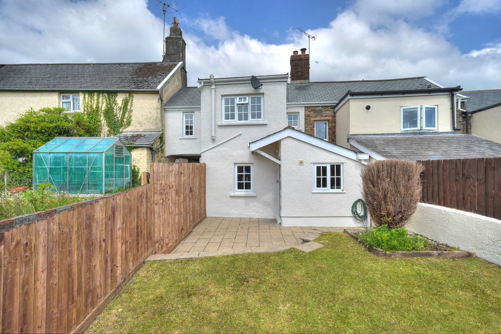 Property photo 3 of 15