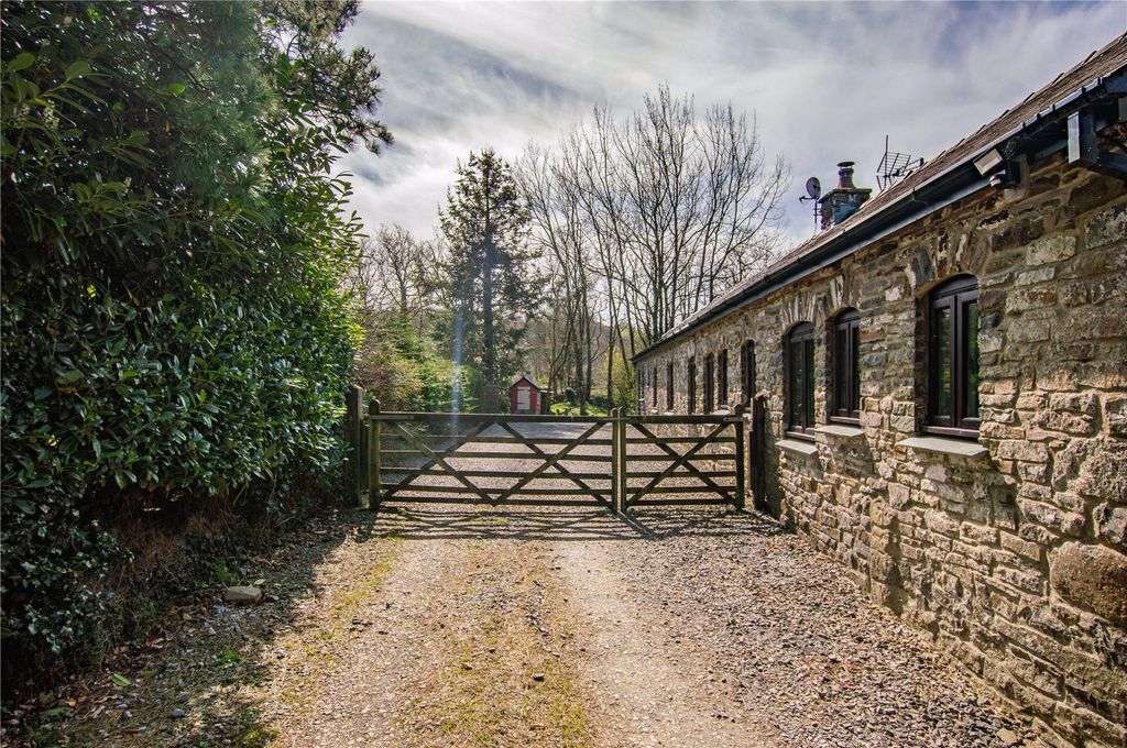 Property photo 3 of 49 Picture No. 43