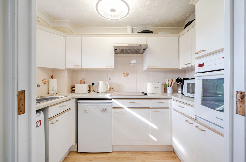 Property photo 3 of 16 1529723-14-1A13A3...