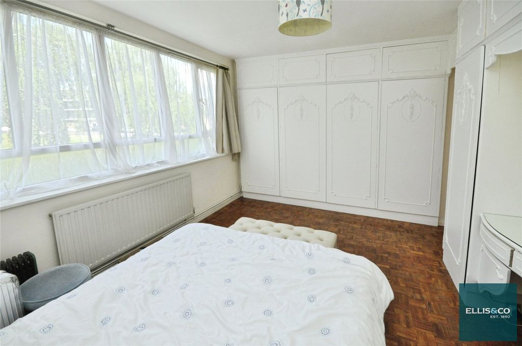 Property photo 3 of 11 Picture No. 31