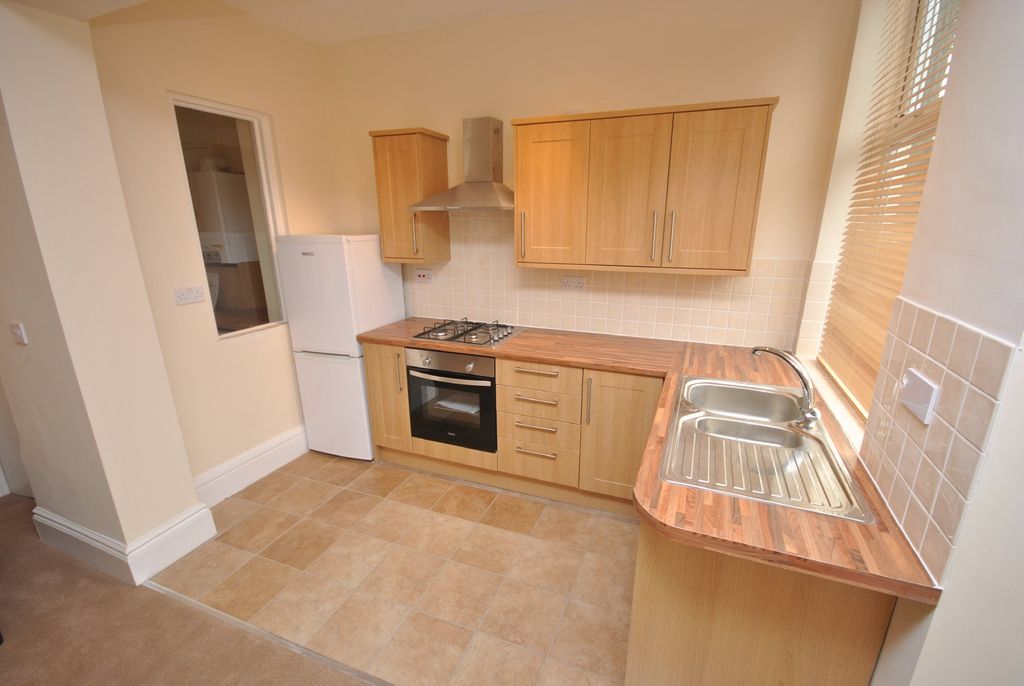 Property photo 3 of 6 Photo 03