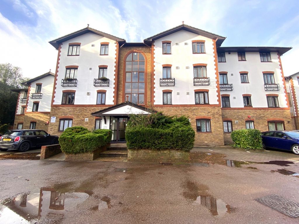 Property photo 1 of 5 1 Bed Flat To Rent Lampton Road, Hounslow Tw3