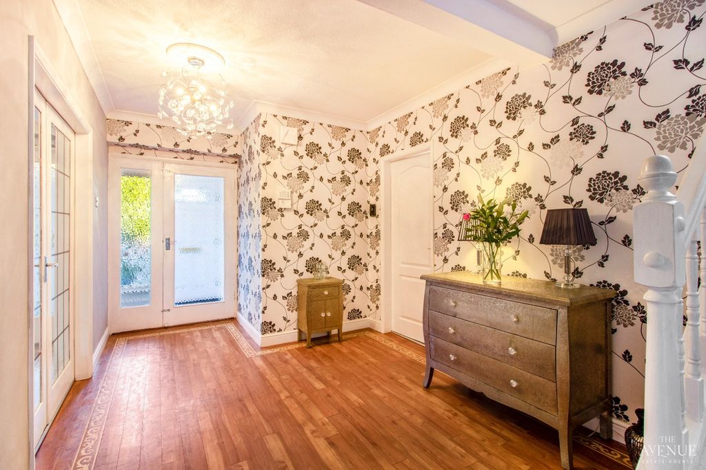 Property photo 3 of 30 4398658