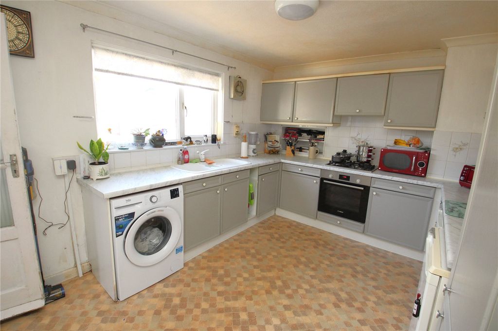 Property photo 3 of 19 Picture No. 06