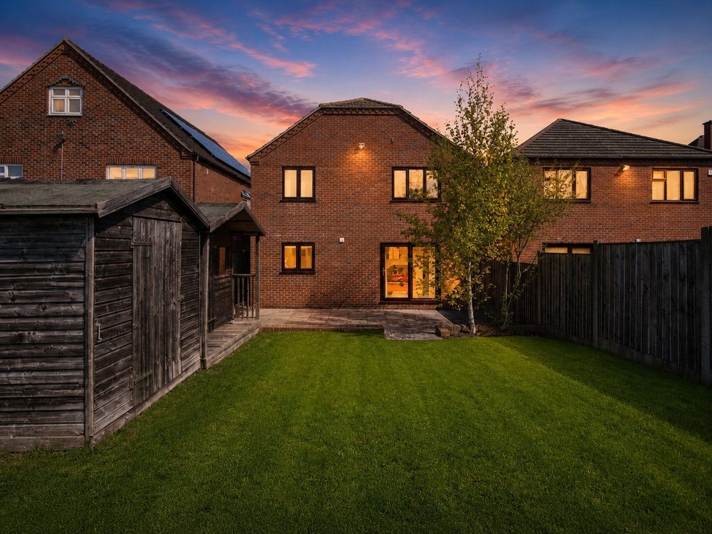 Property photo 2 of 18 Picture No. 21