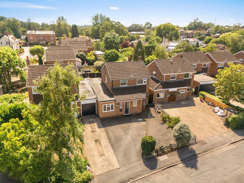 Property photo 1 of 31