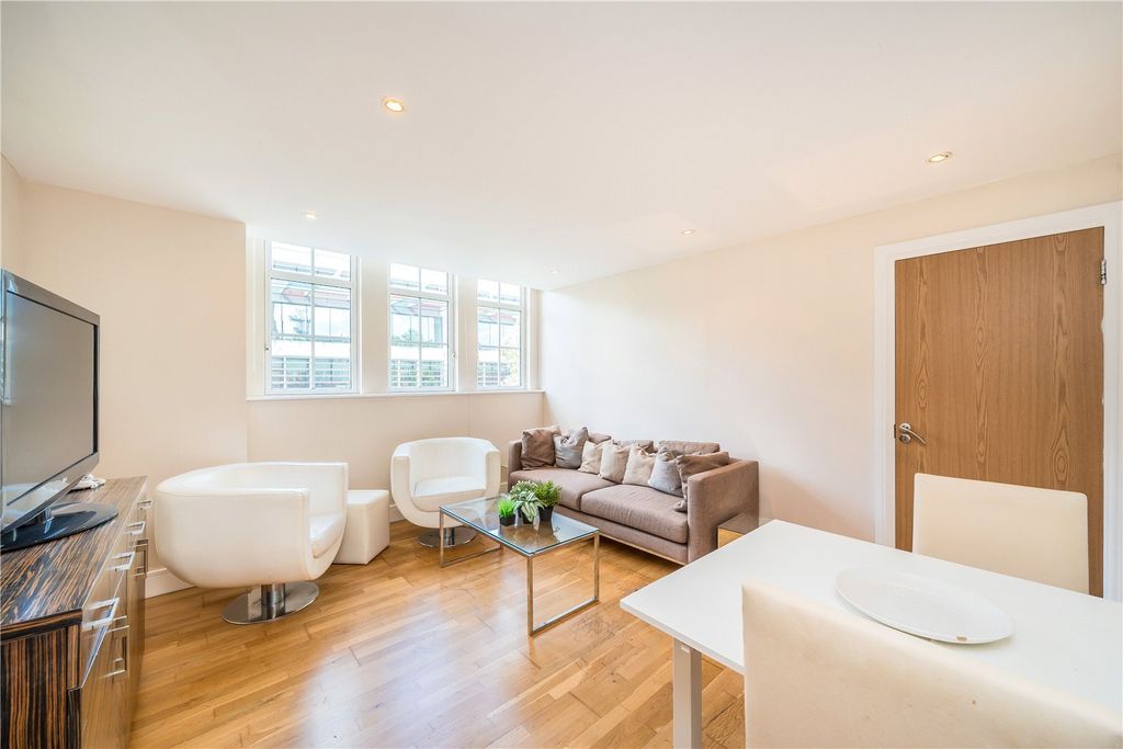 Property photo 1 of 17 Picture No. 03
