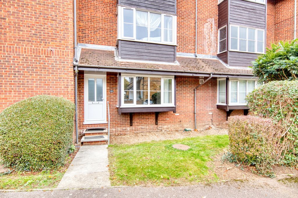 Property photo 1 of 12
