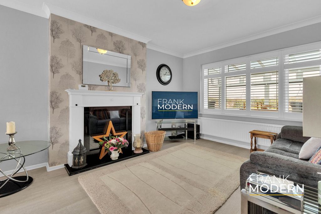 Property photo 3 of 55 Living Room