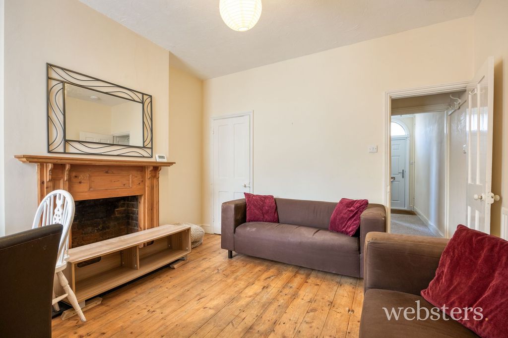 Property photo 2 of 16