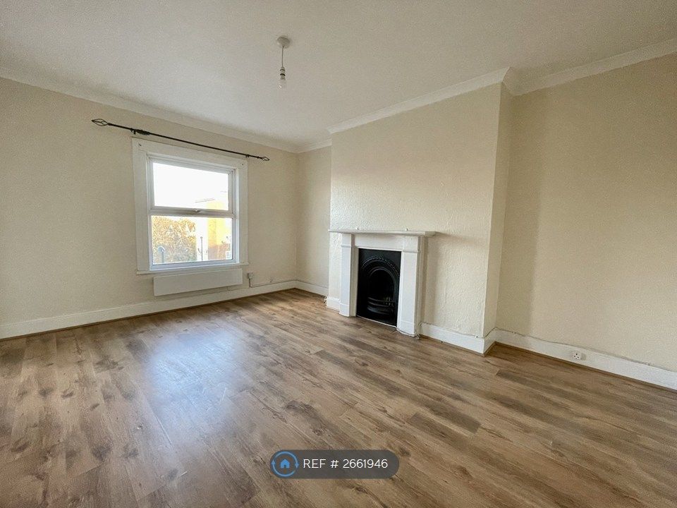 Property photo 3 of 4