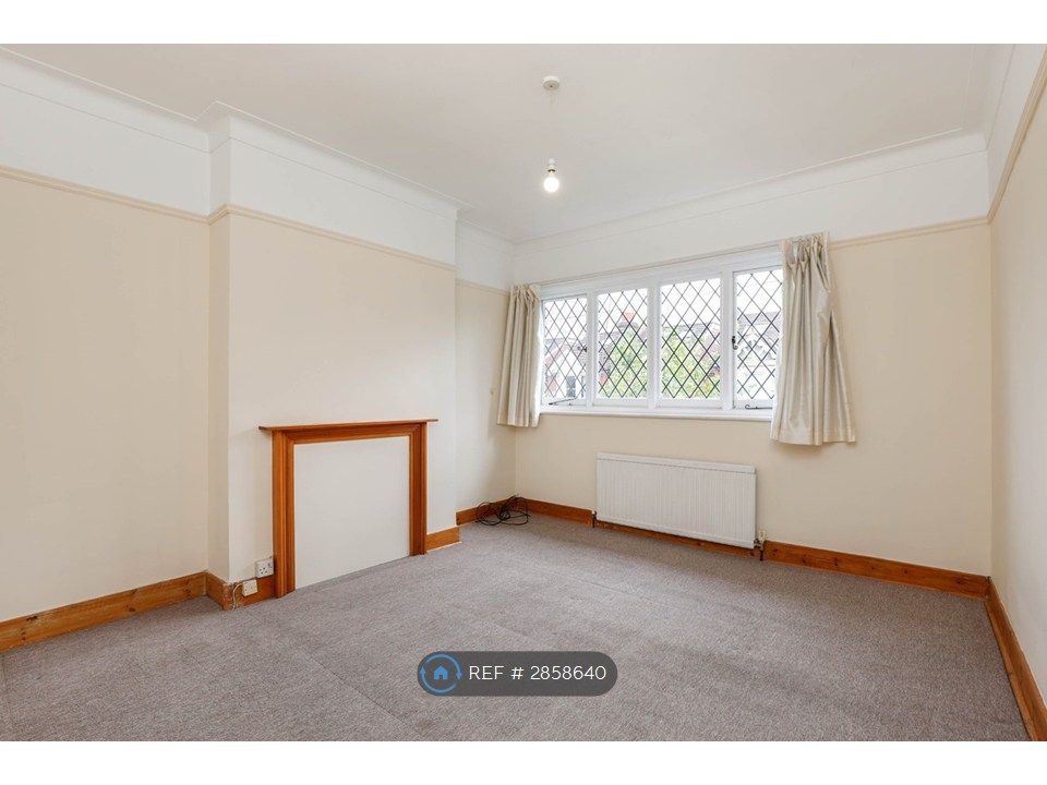 Property photo 2 of 15 Master Bedroom