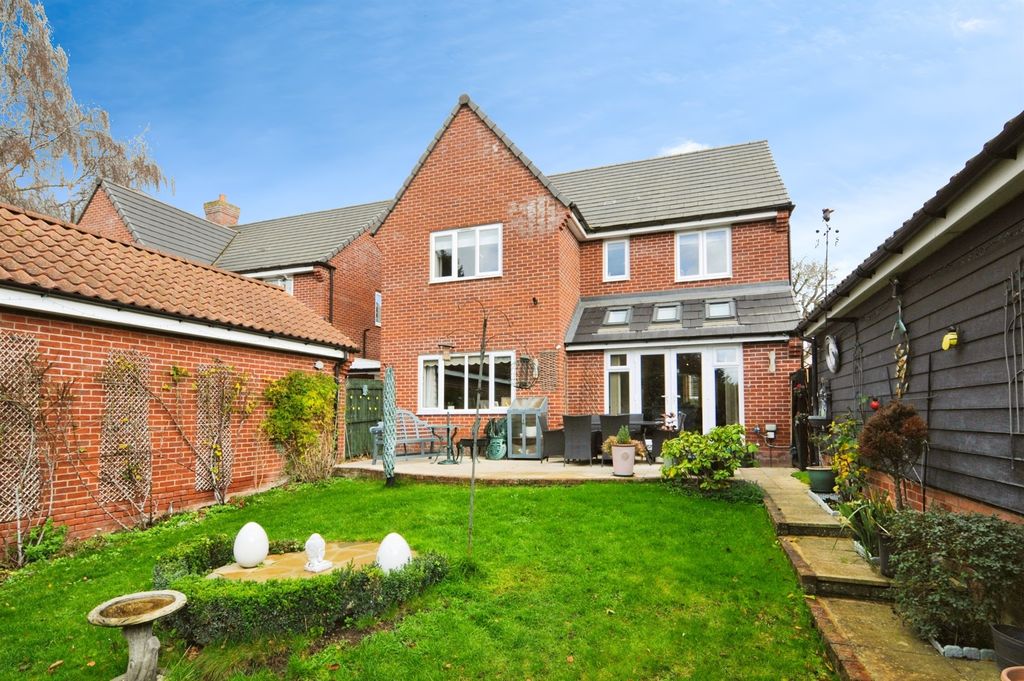 Property photo 3 of 17