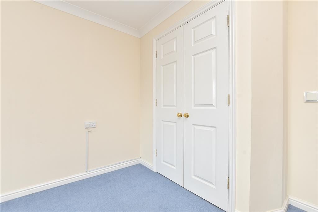 Property photo 1 of 11 Bedroom