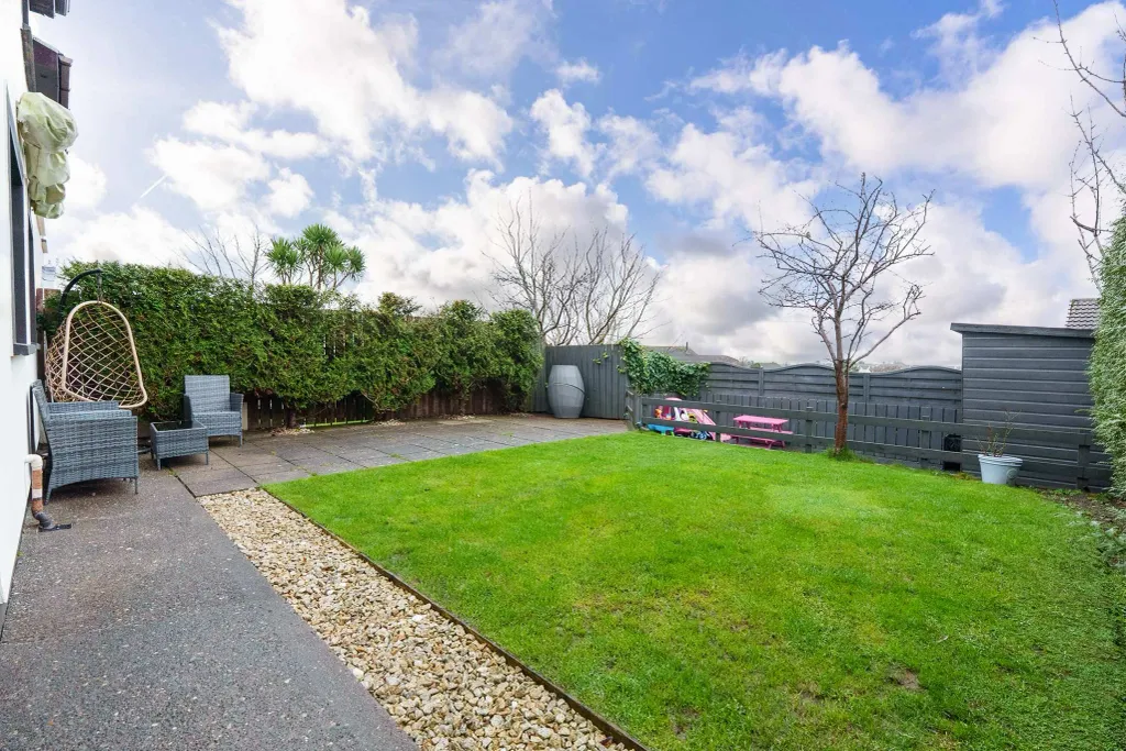 Property photo 2 of 22