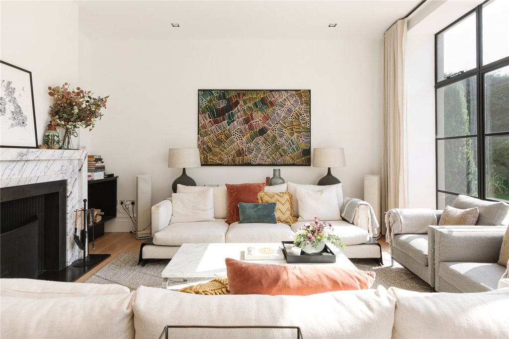 Property photo 3 of 33 Kitesong