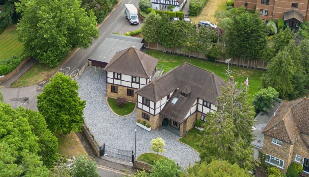 Property photo 1 of 23 3982331