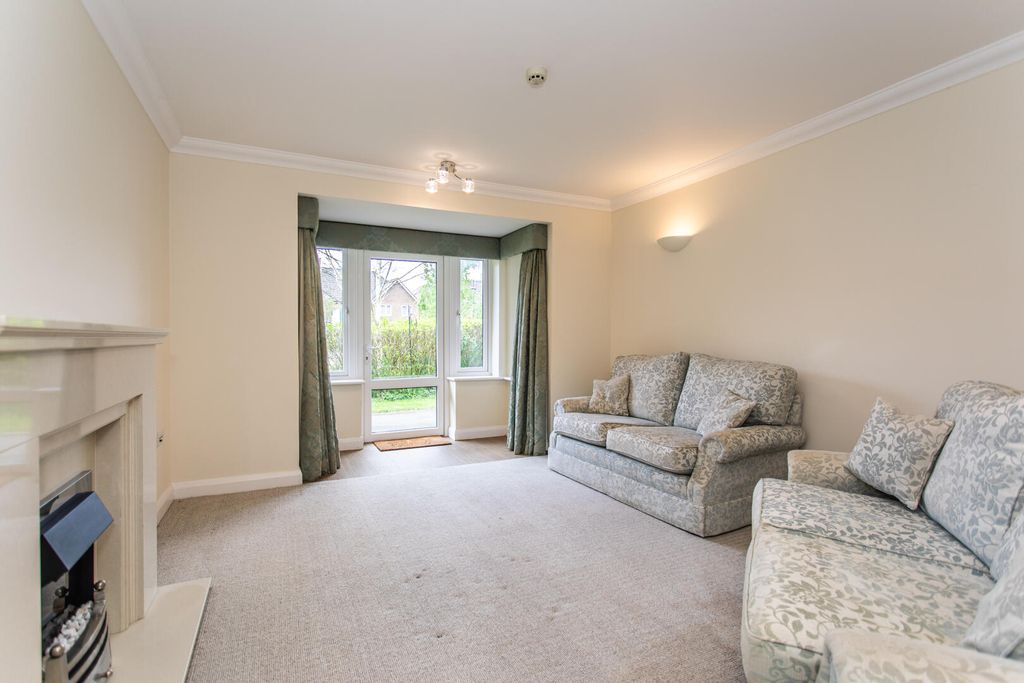 Property photo 3 of 13 Living Room