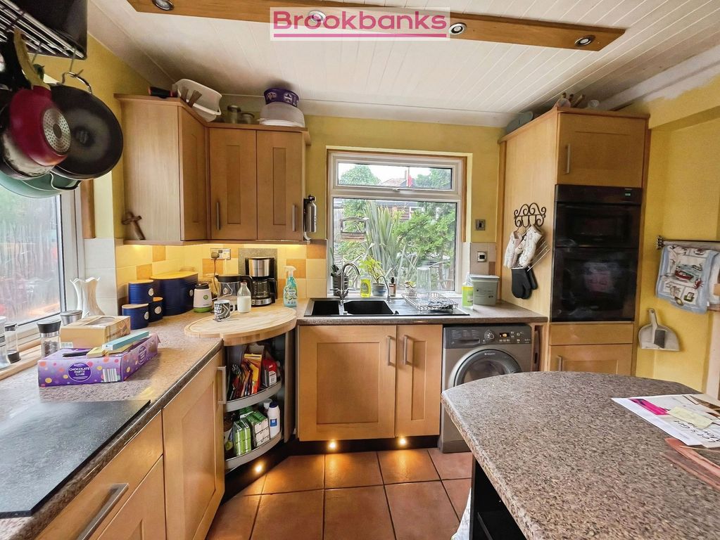 Property photo 3 of 21