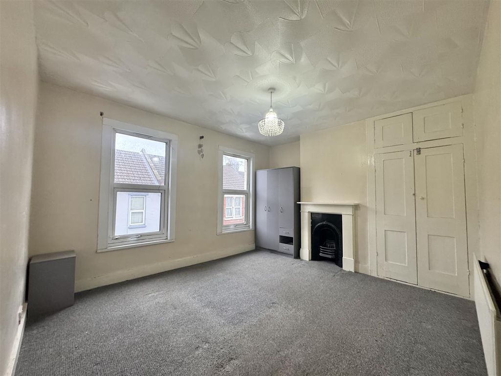 Property photo 3 of 7 Img_3176.Jpg