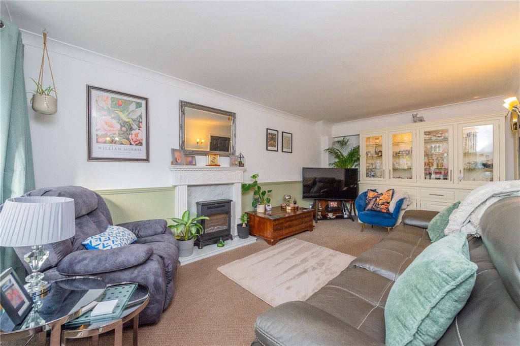 Property photo 2 of 38 Picture No. 19