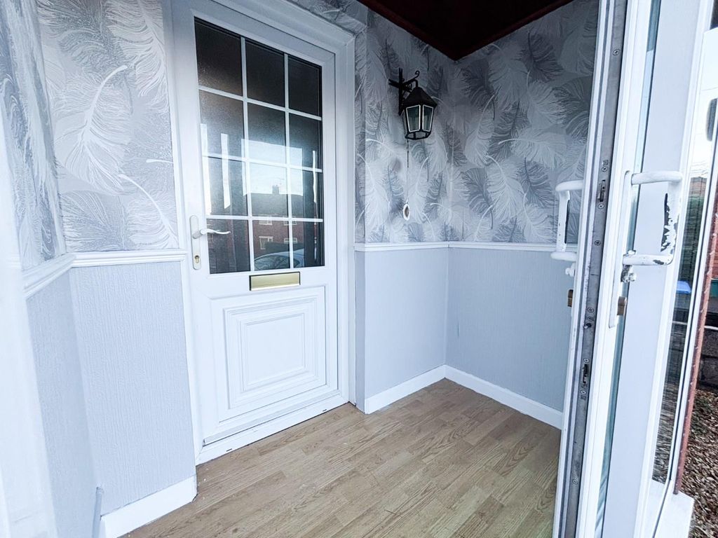 Property photo 2 of 18 Porch