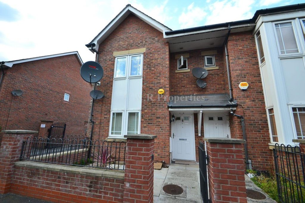 Property photo 1 of 14 3 Bedroom House For Sale