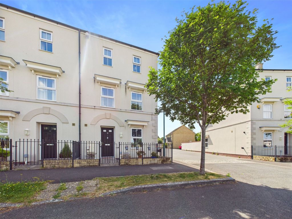 Property photo 1 of 18 Picture No. 01