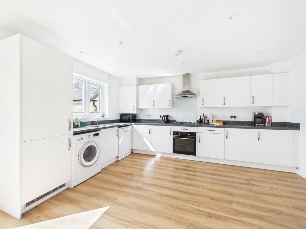 Property photo 2 of 17 Picture No. 08