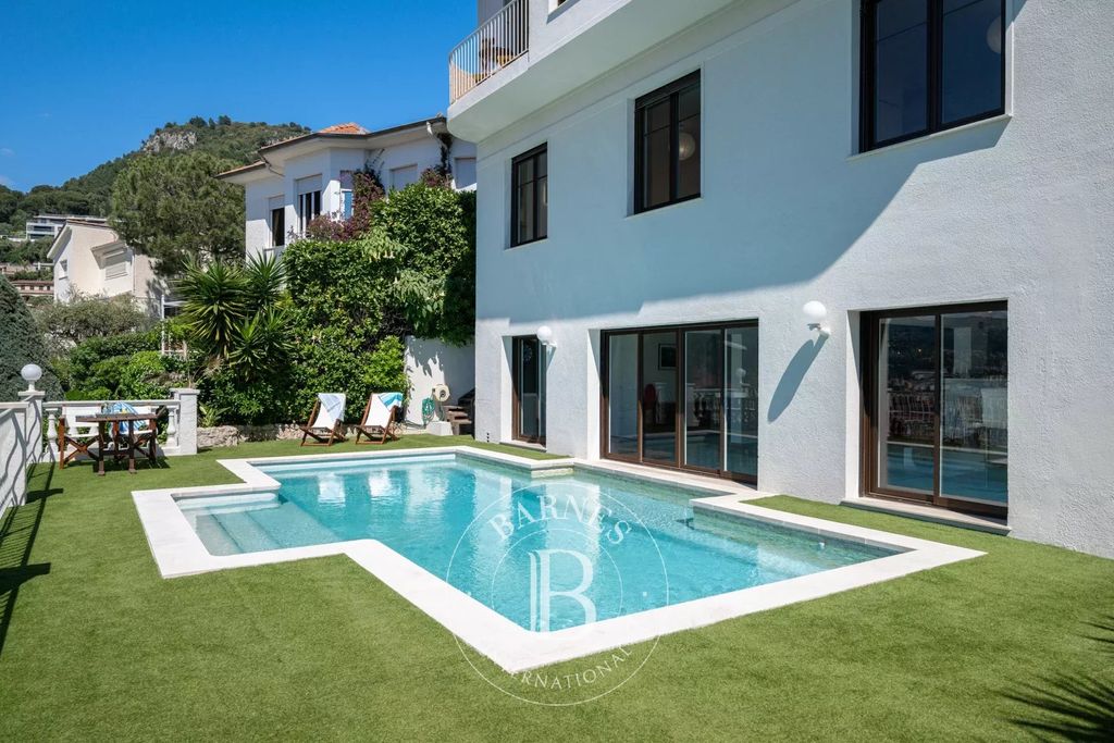 Property photo 2 of 38