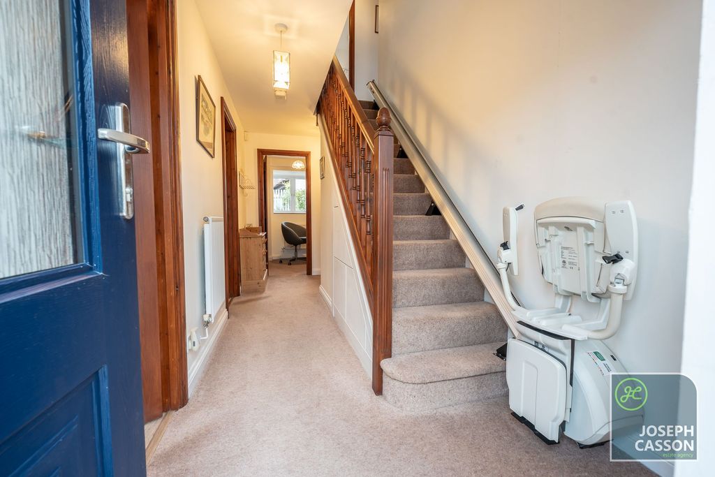 Property photo 3 of 23