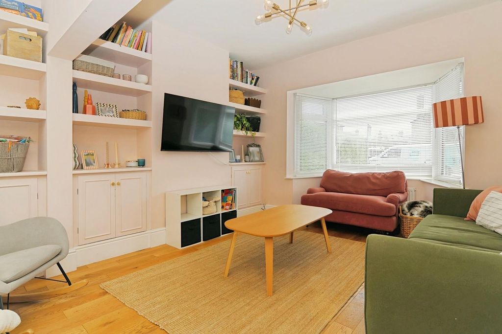 Property photo 3 of 19 Living Room