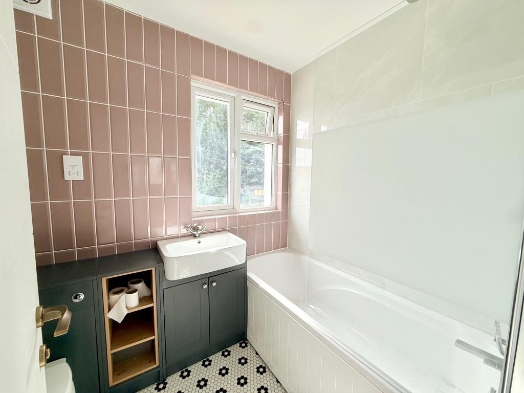 Property photo 3 of 5 Bath