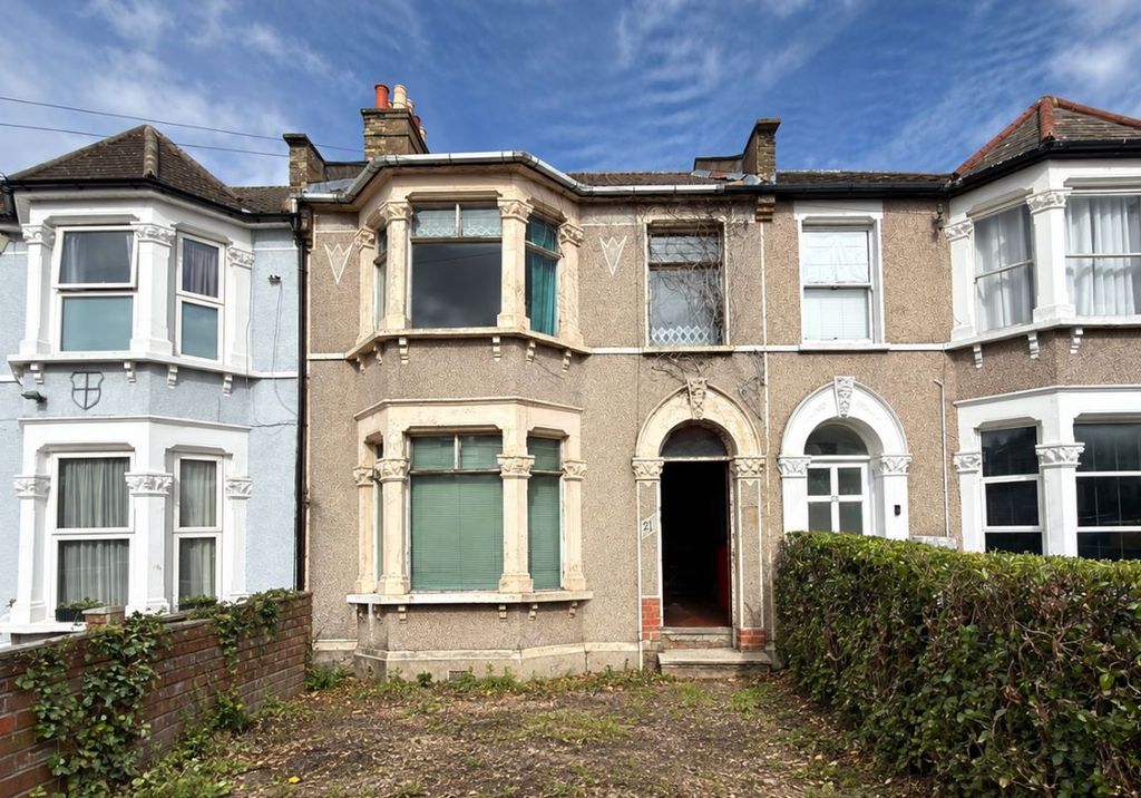 Property photo 1 of 1
