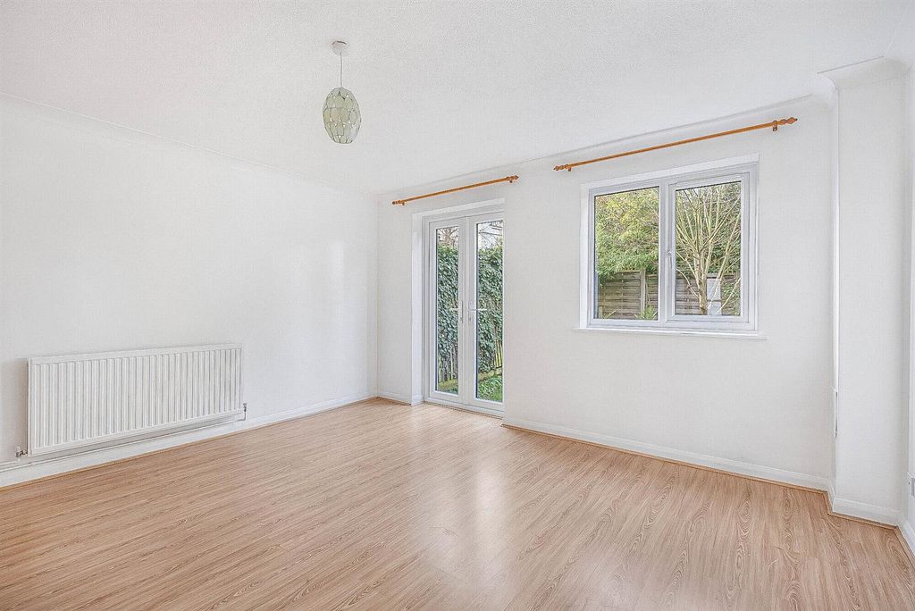 Property photo 3 of 17 22_70272.Jpg