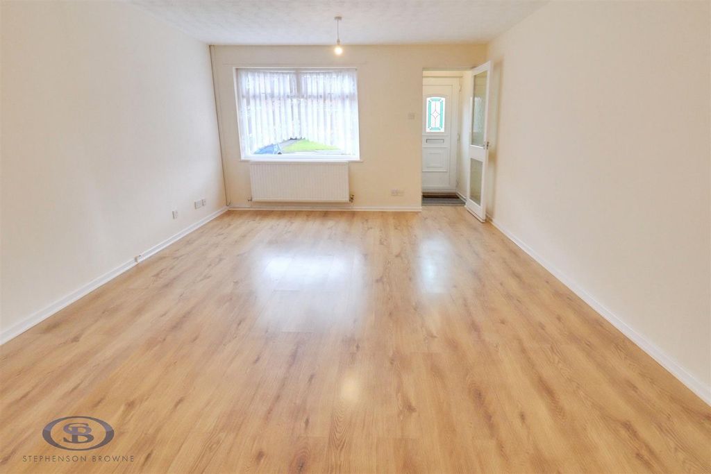 Property photo 2 of 26