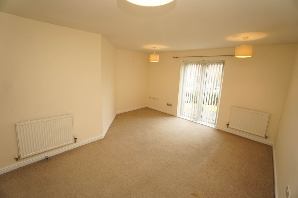 Property photo 3 of 10 Photo 9